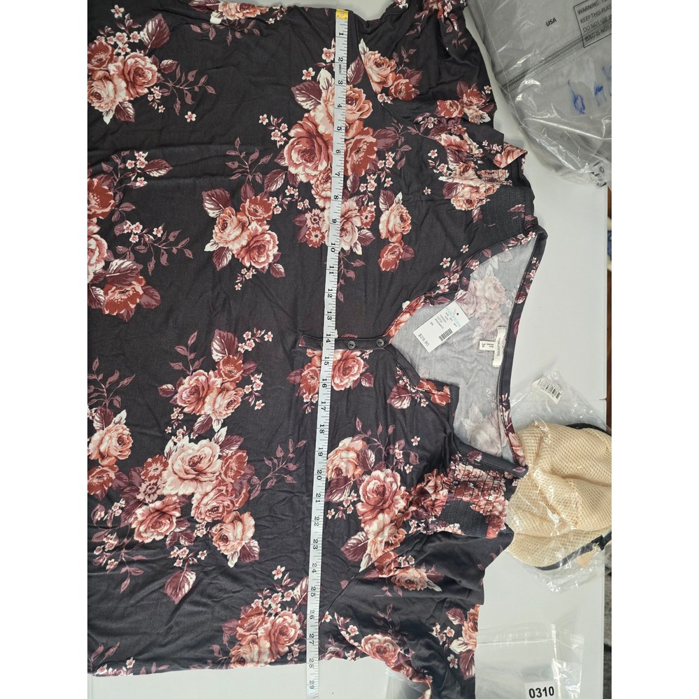 Maurices Womens 3X Gray Floral Henley Long‎ Sleeve Top Pleated Shoulder NWT - Picture 13 of 14